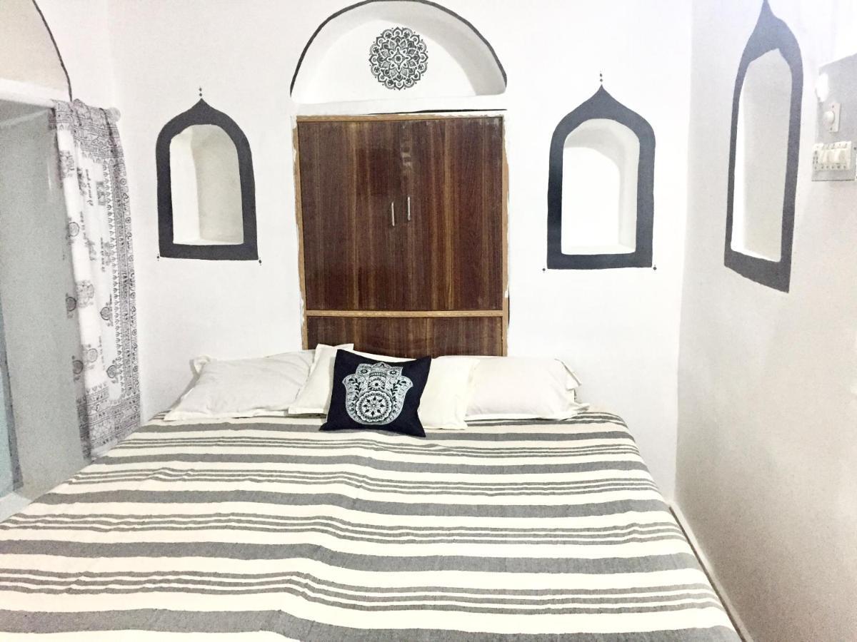 Mangla Guest House Varanasi Exterior photo
